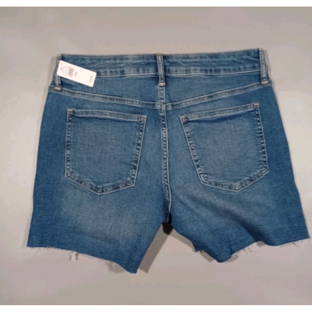 Gap Shorts Womens 8 / 29 Denim 5 Inch Inseam Destruction NWT - Picture 4 of 4